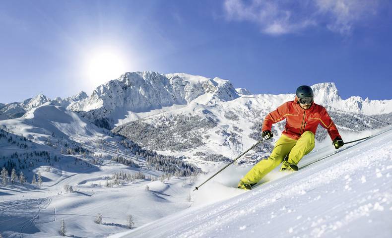 Skifahren im Winter am Nassfeld