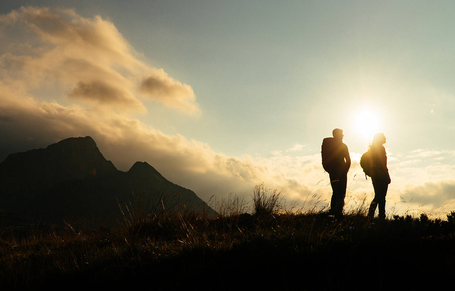 Karnischer Hoehenweg Sonnenuntergang am Zollnersee 