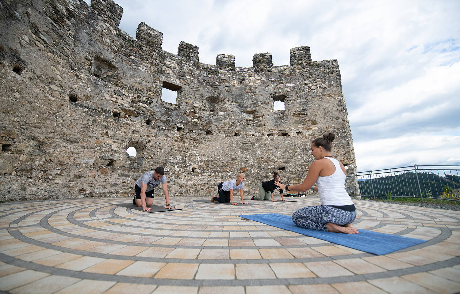 Yoga am Griffner Schlossberg in der Region Klopeiner See